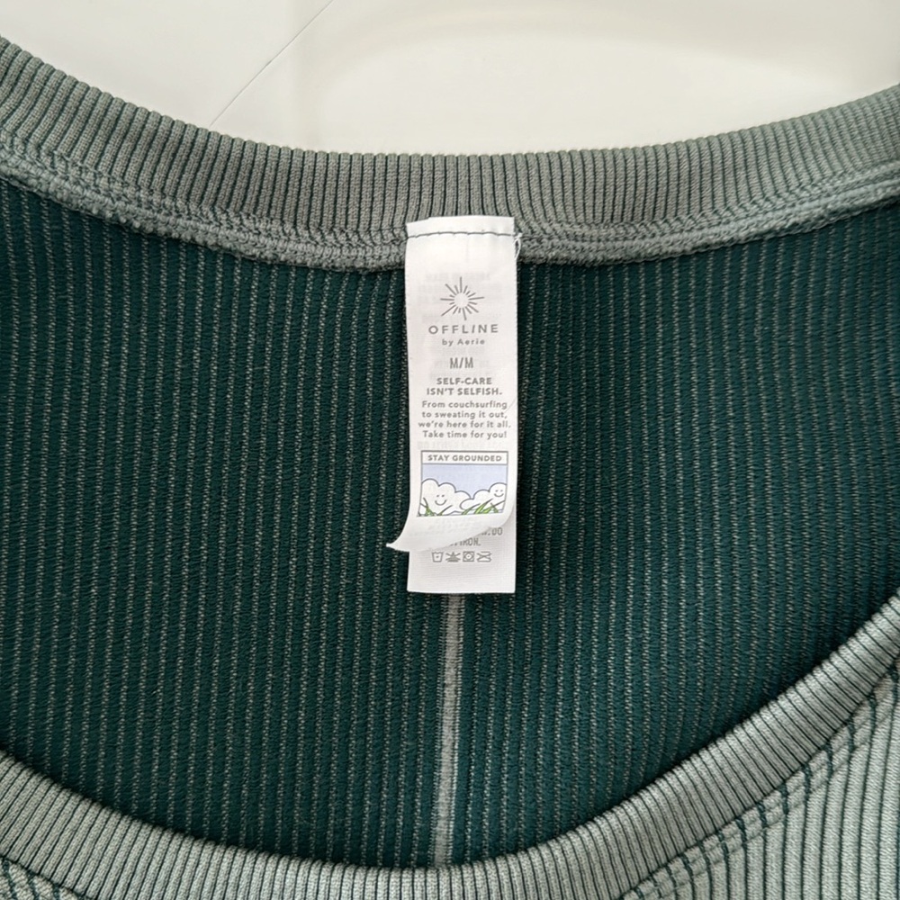 green aerie offline crop top - Picture 2 of 2